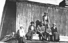 Государь Николай II с детьми в Тобольске. 1918г.